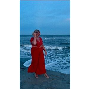 TWO PIECE SET color:burnt orange size:XL very comfortable fit, worn once